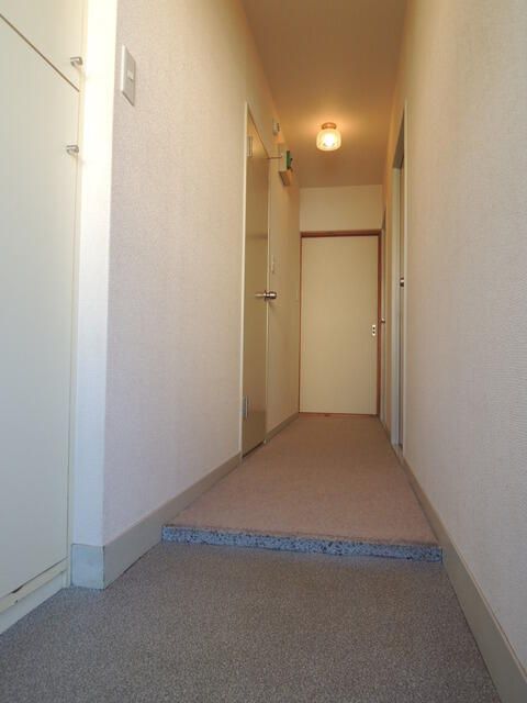 日神パレス立川 玄関