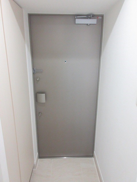 LUMEED中野坂上 玄関