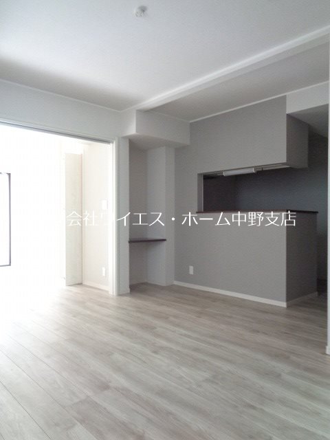 クロスコート目白B リビング