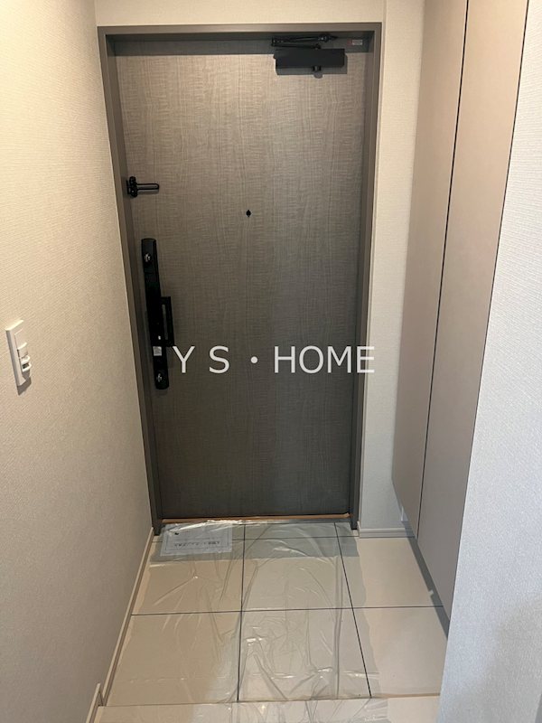 アウラ立川曙町 玄関