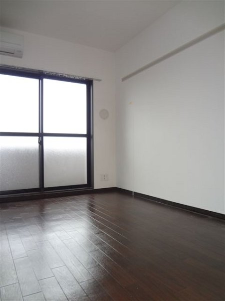 アメニティコウヤマ第15ガーデン リビング