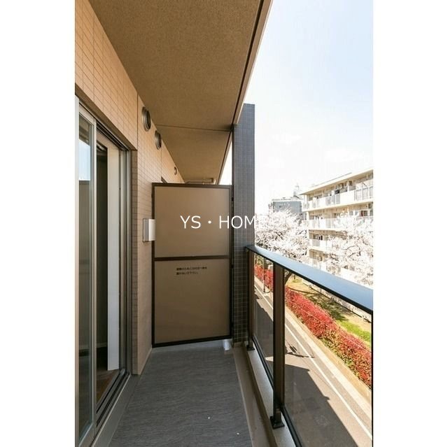 ラクラス中野富士見町 ベランダ