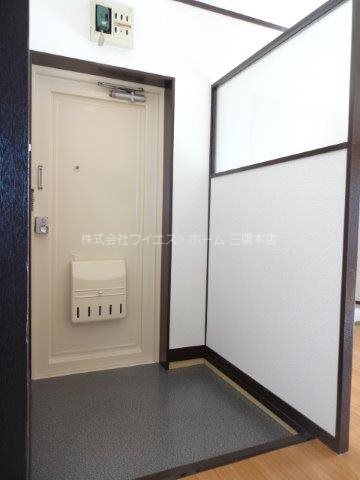 鴨下コーポラス 玄関