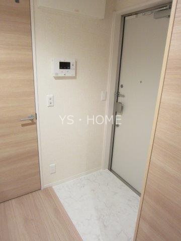 オーヴェスト深大寺 玄関