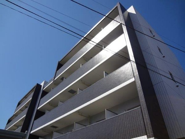 パインニードル　　 外観