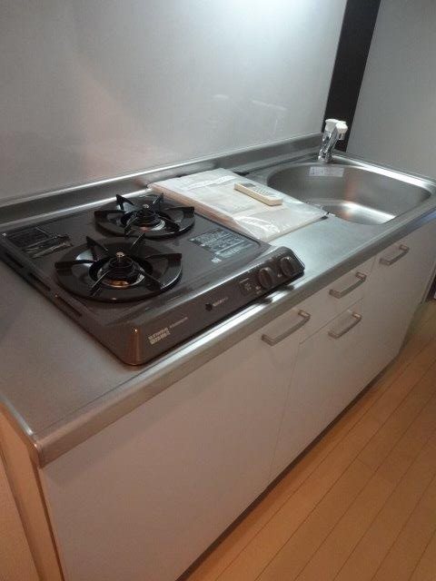 パインニードル　　 キッチン