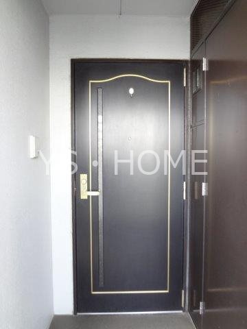 ドゥジェームニイヤ 玄関