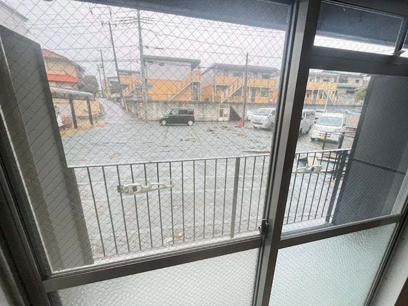 フラットイノカシラ ベランダ