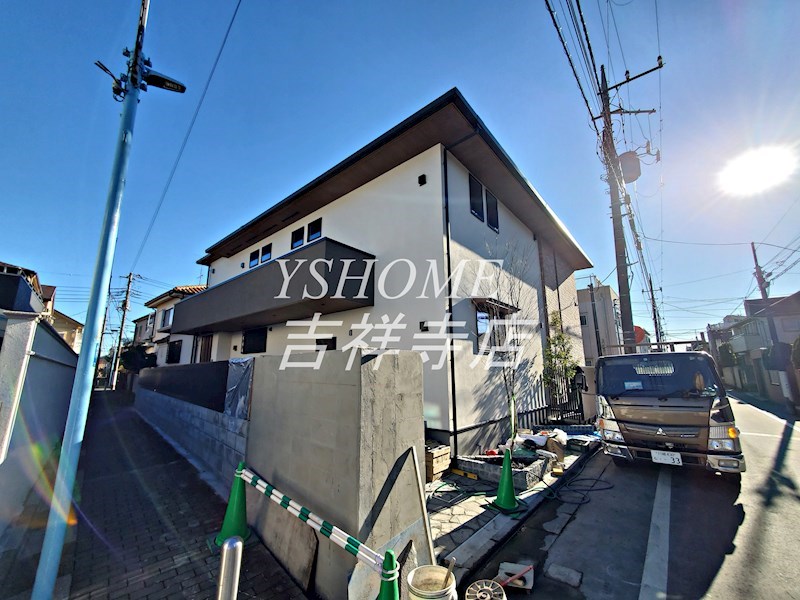 BLANCHIR.COMME 外観