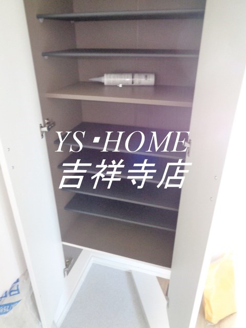 BLANCHIR.COMME 玄関