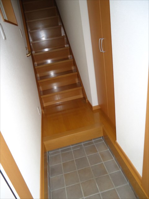 エムズヴィラ 玄関