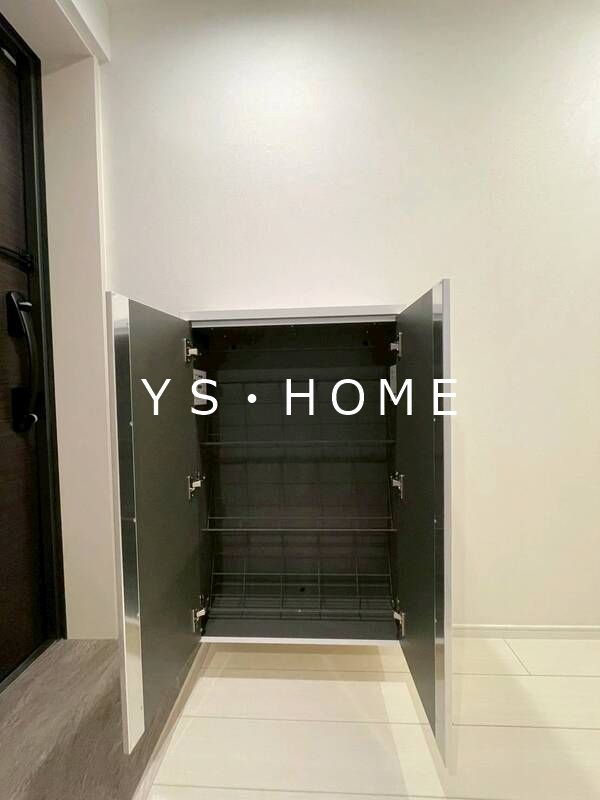 CICADA RESIDENCE OGIKUBO 玄関