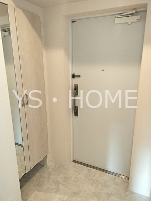 ヴィラドゥスール 玄関