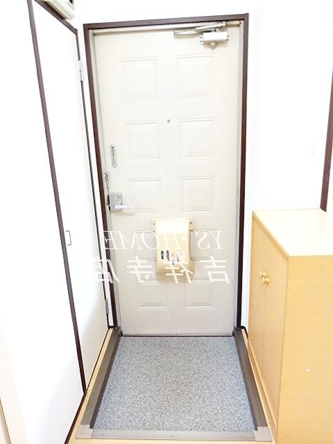 ヴェルディハイツ  玄関