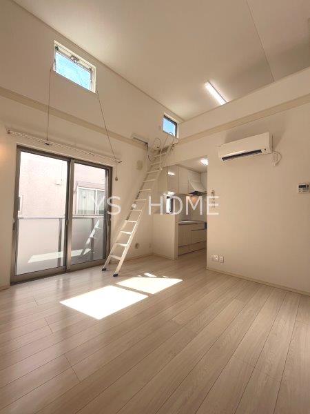 Ｐｅａｋ　Ａｖｅｎｕｅ　Ｍｅｅ リビング