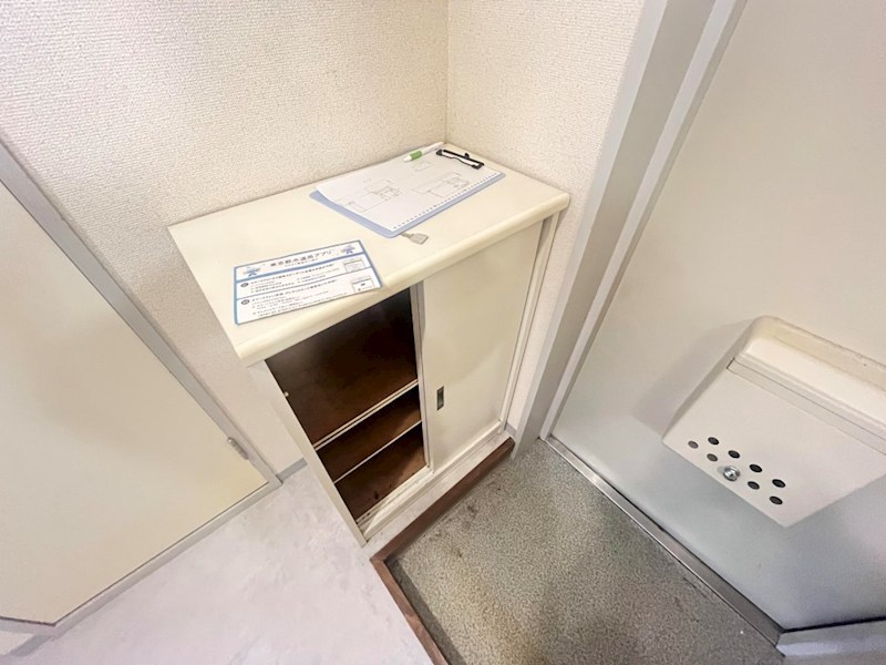 エミネンス  玄関