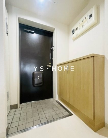 アザレアベニュー関根 玄関