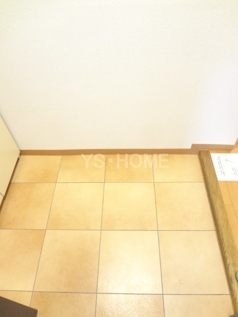 ハイネス今川  玄関