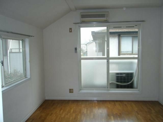 ホワイトハイツ渡辺 ベッドルーム