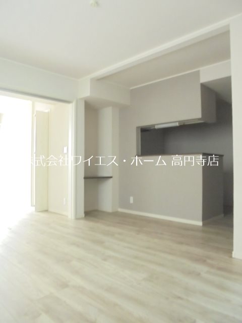 クロスコート目白B リビング