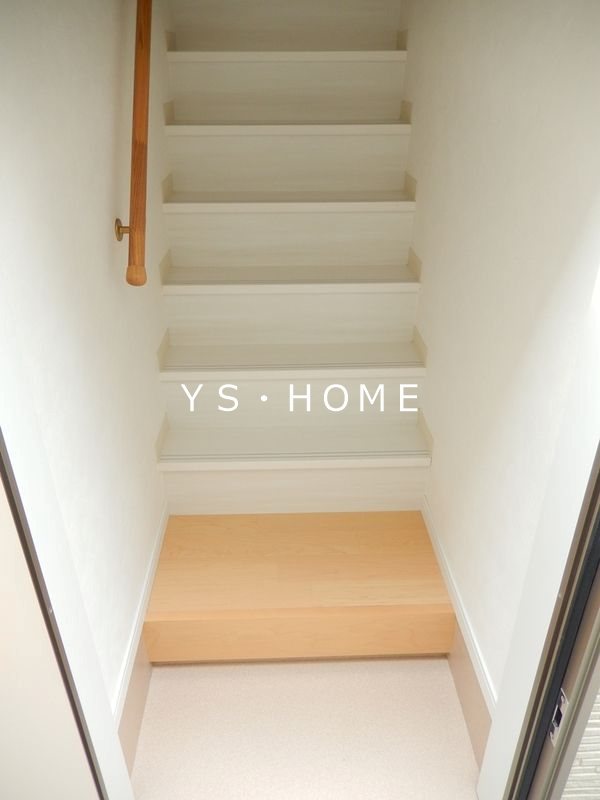 コンフォートテラス三鷹 玄関