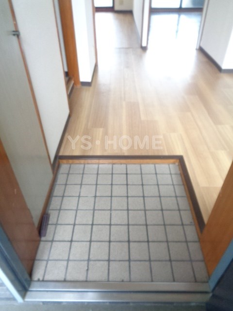 ル・プレジュール 玄関