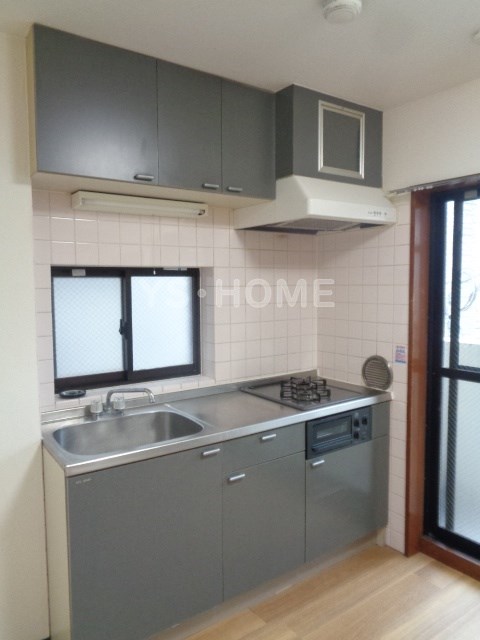 ル・プレジュール   キッチン