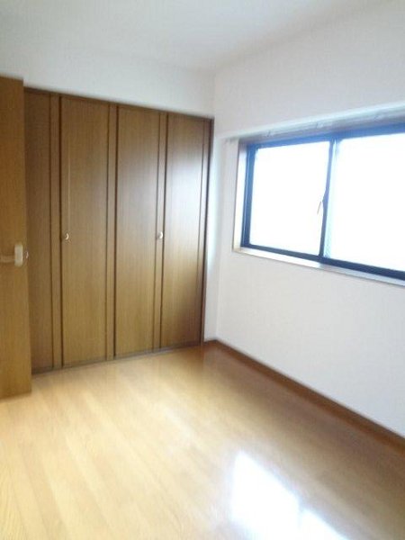 ヴァン・シャルマンＯＺ ベッドルーム