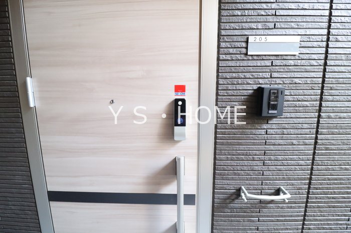 イグレック新小平 玄関