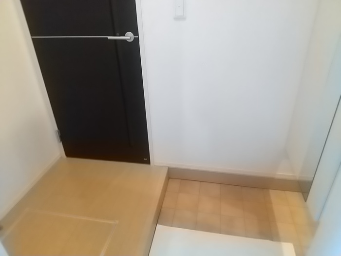 グランエスポワール 玄関