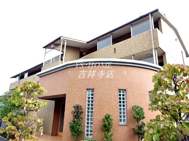 エルミタージュ  外観