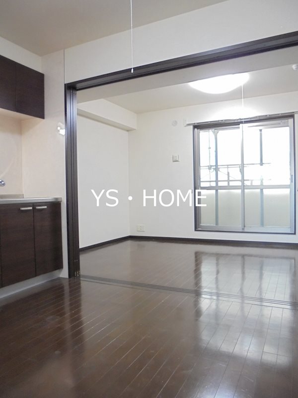 ホーメイビルディング リビング