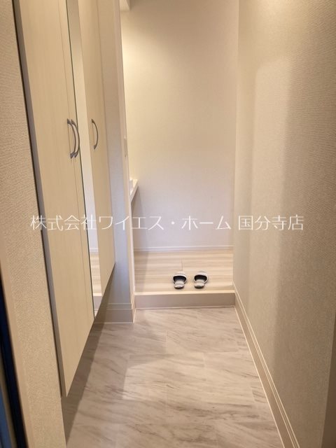 イグレック新小平 玄関