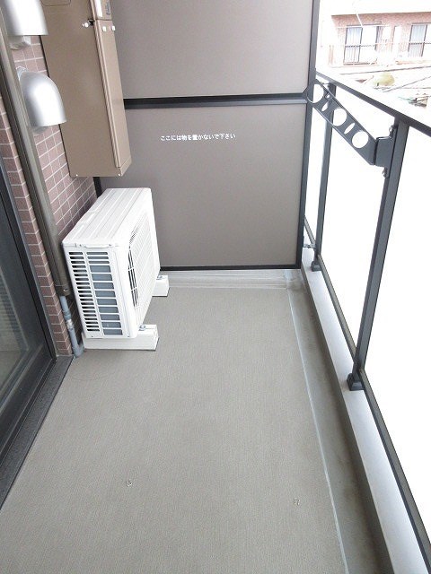 ラティエラ中野 ベランダ