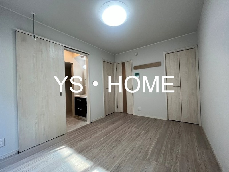 メローン ベッドルーム