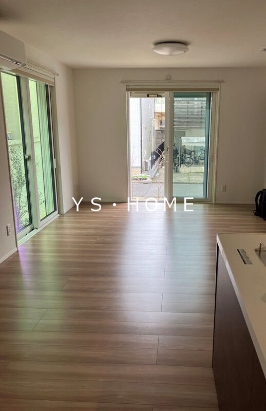 今川３丁目戸建 リビング