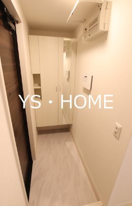 セレスティア本町 玄関