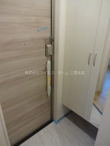 エスポワール三鷹 玄関