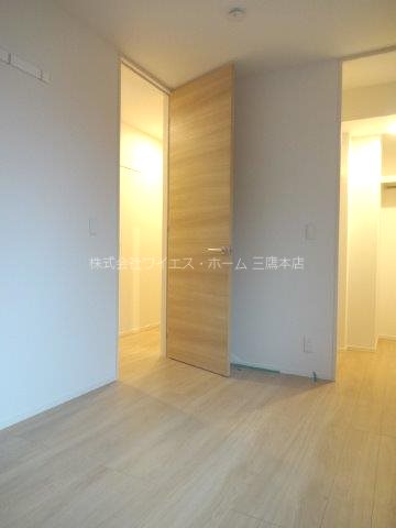 エスポワール三鷹 ベッドルーム