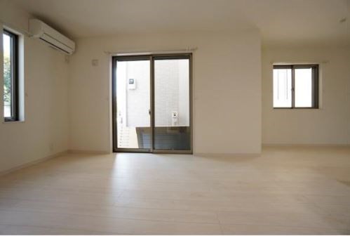 上高田4丁目戸建   リビング