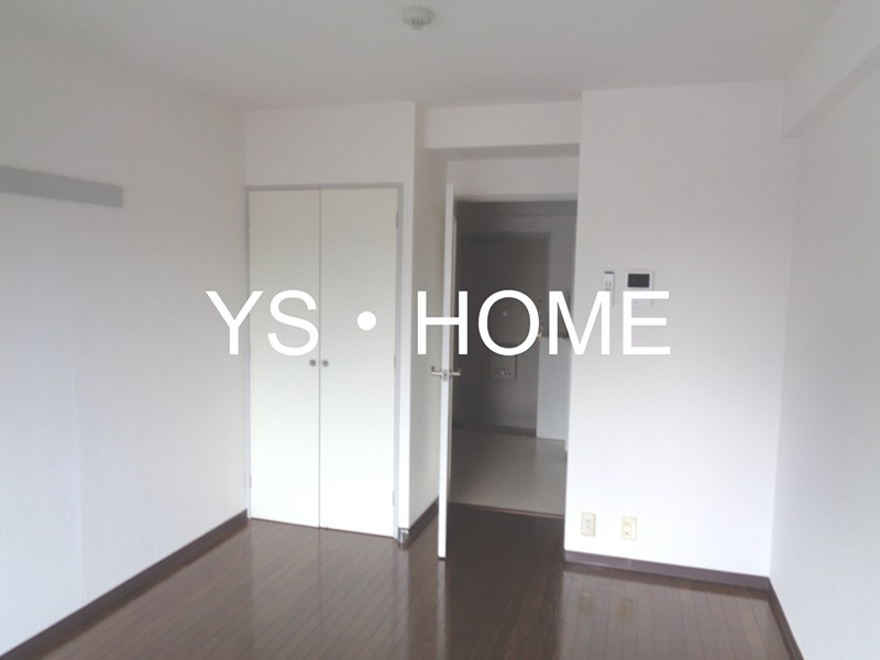 エミネンス  ベッドルーム