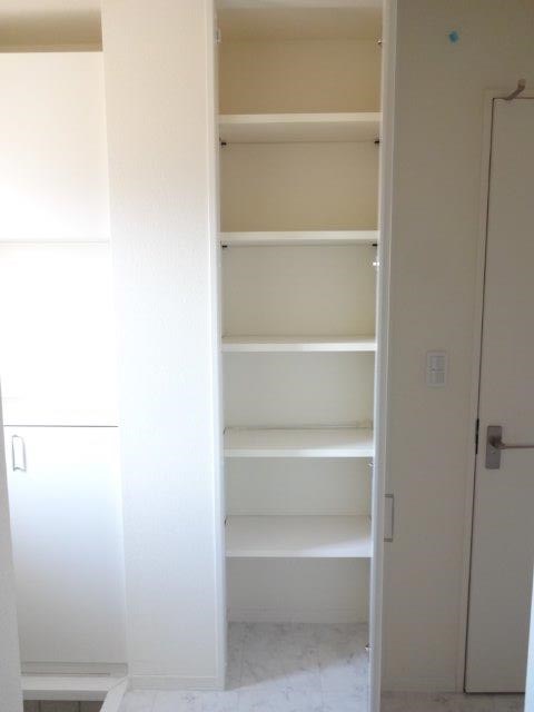 ペルショワール・ルリナ  その他4