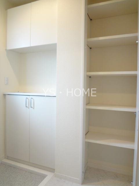 ペルショワール・ルリナ  その他23