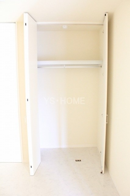 ペルショワール・ルリナ  その他4