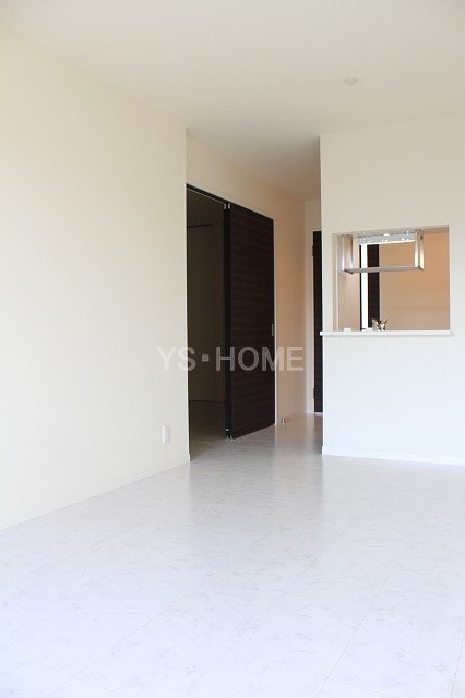 ペルショワール・ルリナ  その他13