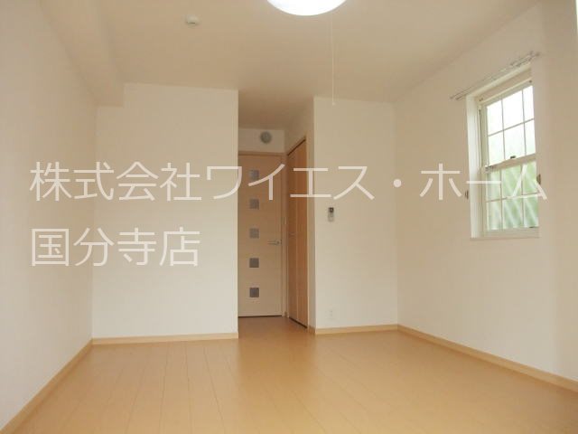 エム・クアトロ リビング