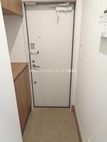 ＭＪメゾンB 玄関