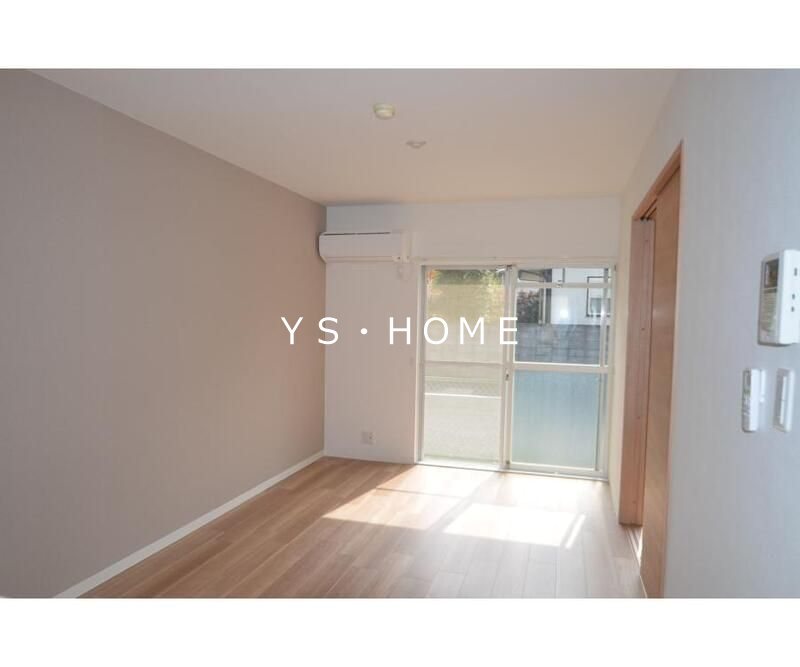 エステートピアファミール・ジンダイ リビング