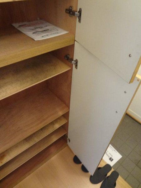 アリュミエール 玄関