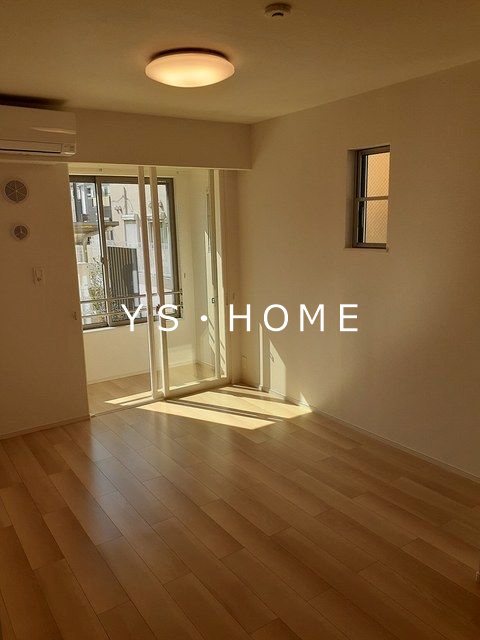 ＠HOME　吉祥寺通り リビング